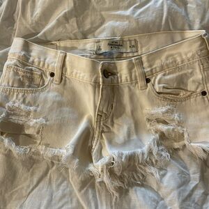 Abercrombie & Fitch Cut-Off Jeans